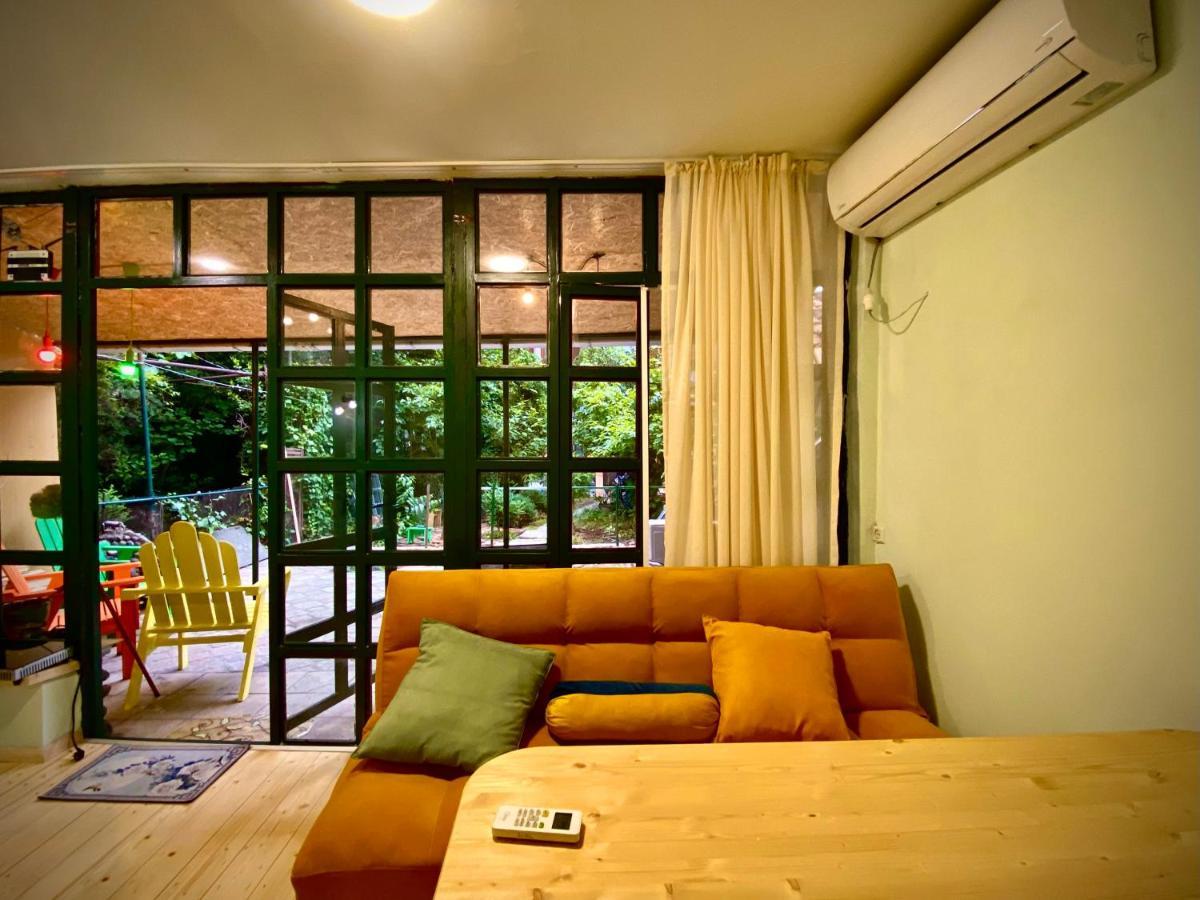 Gardens In Vake, Tbilisi Otel Dış mekan fotoğraf